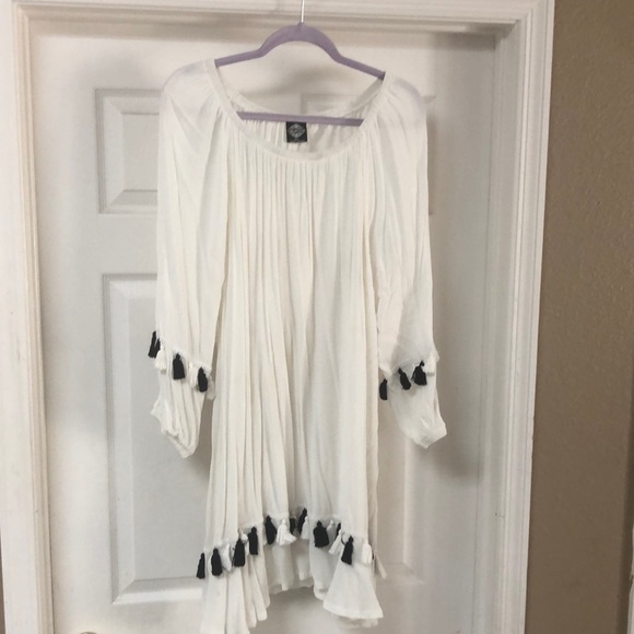 Calstyle Tops - 3XL long white tunic